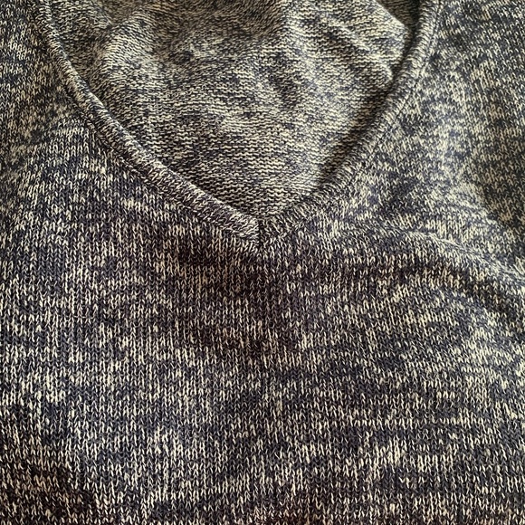 New Heathered Blue Long Sleeve Slouchy V Neck Top - Picture 5 of 5